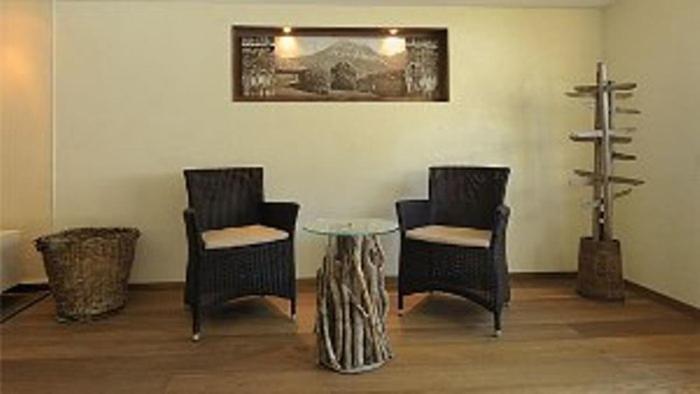Haus Kueng Bed & Breakfast Zuers Ruang foto